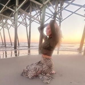 Meet your Posher, Casey